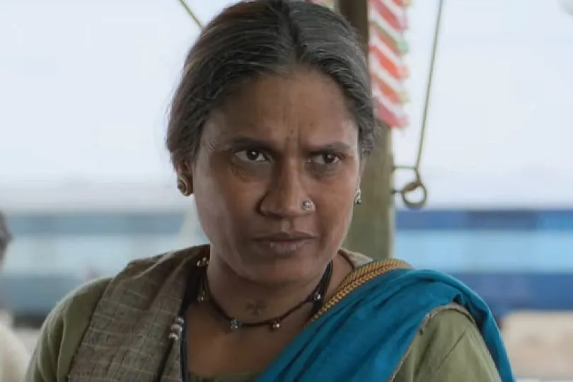 In Laapataa Ladies, Kadam’s character Manju Mai is a feminist icon, running a tea stall at a railway station in a nondescript north Indian town. Image: YouTube 